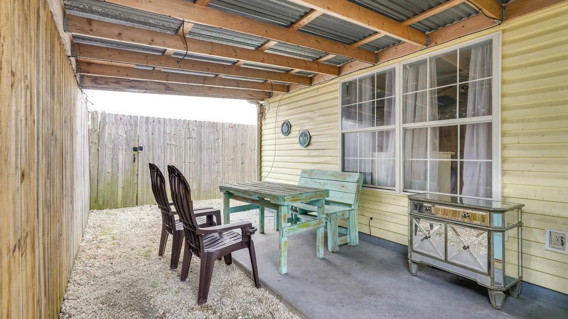 Pet-Friendly Pcb Duplex - Walk To Beach! Panama City Beach Holiday home