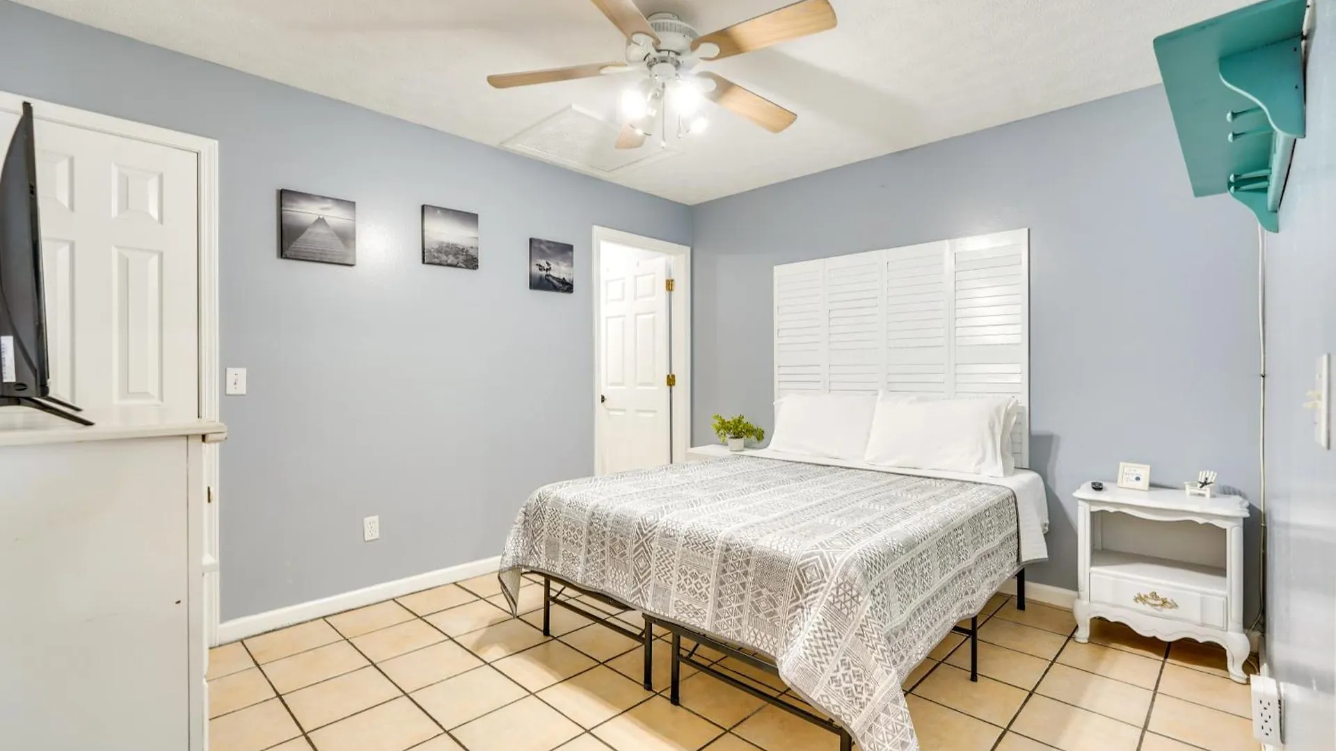 Holiday home Pet-Friendly Pcb Duplex - Walk To Beach! Panama City Beach United States